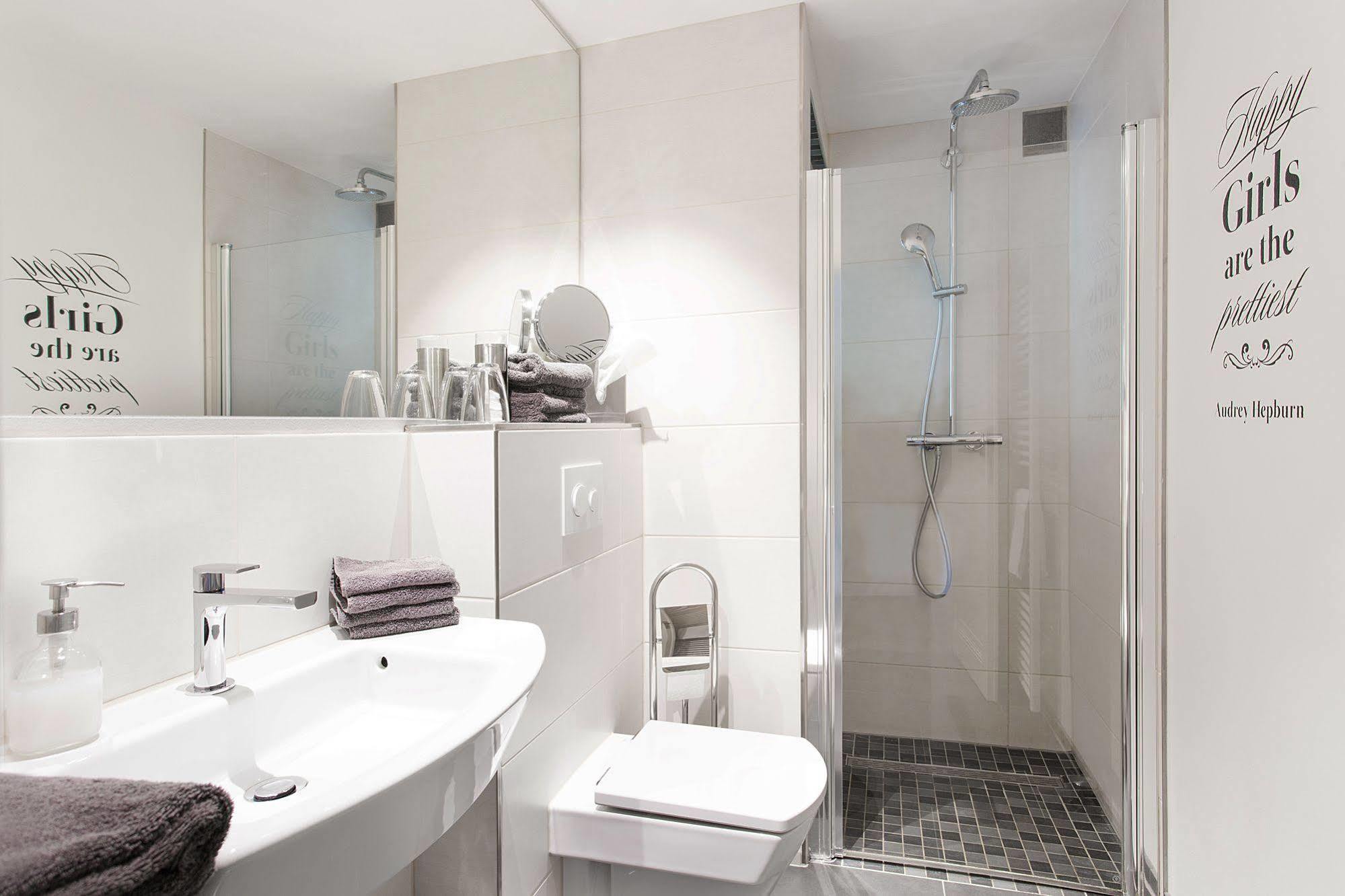 1St Floor Koeln Apartment Luaran gambar